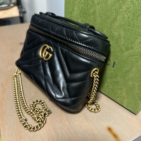 Gucci GG MARMONT MINI TOP HANDLE BAG - Picture 3 of 9